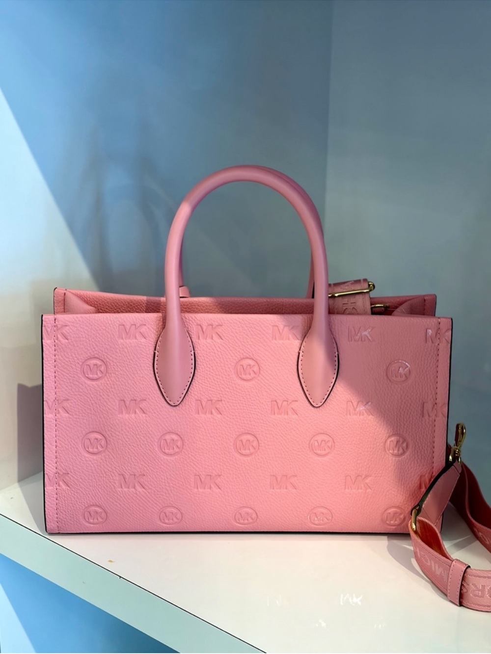 Michael Kors Mirella Medium
Logo Debossed Satchel Crossbody - Picture 4 of 11
